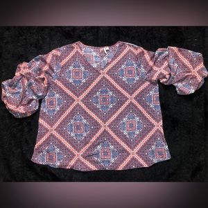 Ladies Blouse with Oversized Ruffle Sleeves Looks Great with Jeans. Size 22/24